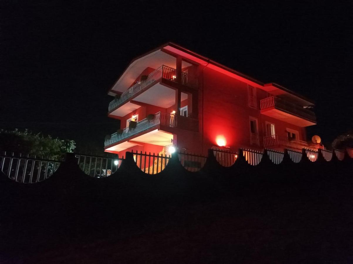 Hotel Magnolia 1000 Mt Dal Casello Valmontone Bagian luar foto
